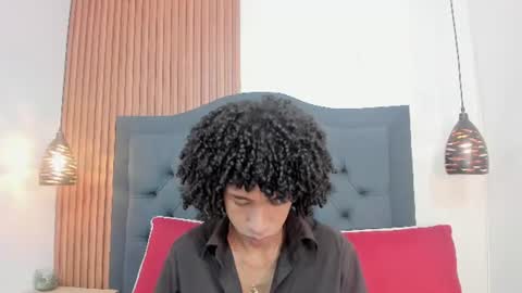 Snapshot of johan_gz_ chatting on 07-15-26, 11:37 Johan online show from 07-15-26, 11:37