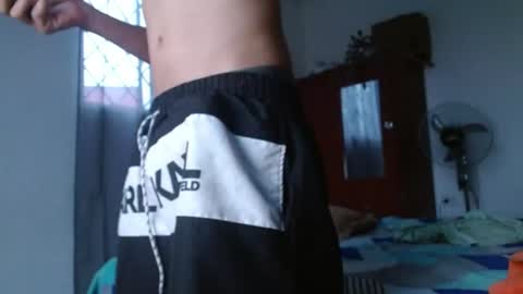 Snapshot of johan_kitten chatting on 07-07-26, 11:03 johan online show from 07-07-26, 11:03