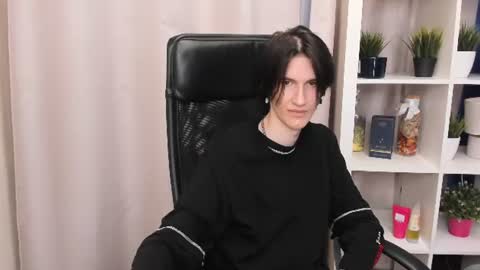 john__strong online show from 06-19-26, 09:29