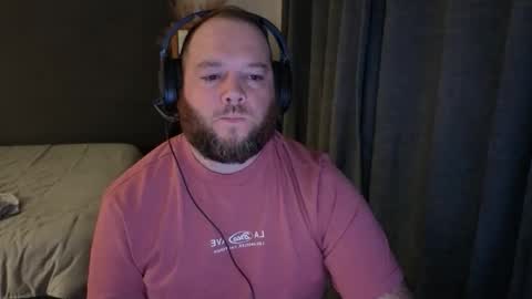 john_bear1 online show from 05-08-26, 08:41