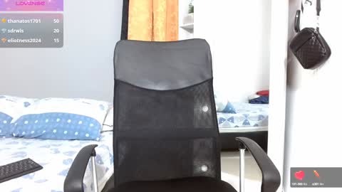 john_ssnow29 online show from 12-06-24, 09:13