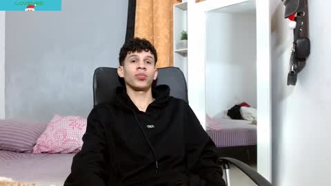 john_ssnow29 online show from 12-29-24, 06:49