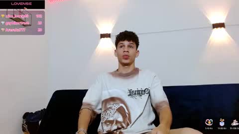 john_ssnow29 online show from 09-28-25, 10:26