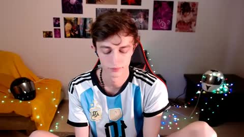 john_winx online show from 04-05-26, 02:03