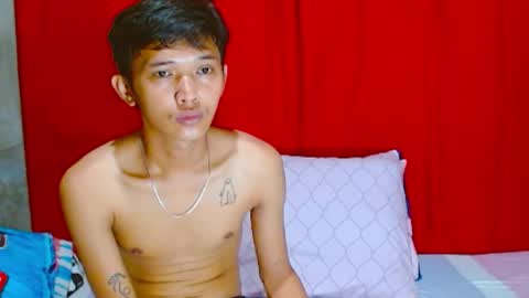 Snapshot of john_zacharyxx chatting on 05-17-26, 11:17 JohnXxx online show from 05-17-26, 11:17