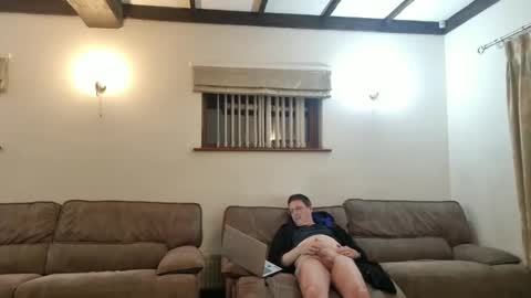 johnathan_stuart33 online show from 05-17-26, 11:01