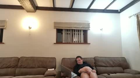 johnathan_stuart33 online show from 05-21-26, 01:23