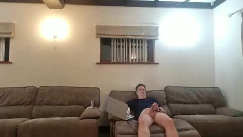 johnathan_stuart33 online show from 05-25-26, 12:05