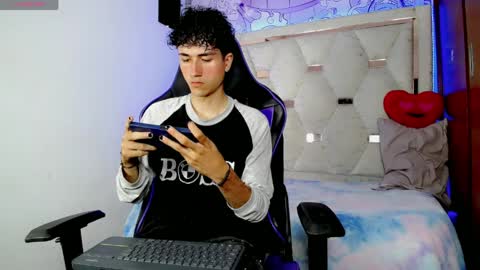 johnny_cagee online show from 04-05-26, 04:09