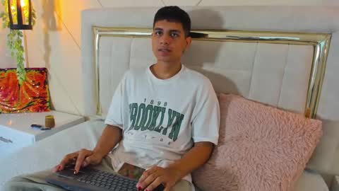 johnny_romano online show from 02-22-25, 08:09