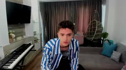 Johnny k. online show from 06-15-26, 07:32