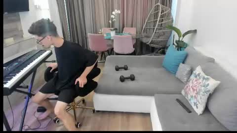 Snapshot of johnnyk8 chatting on 06-23-26, 01:31 Johnny k. online show from 06-23-26, 01:31