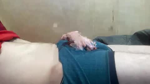 Snapshot of johnyc88 chatting on 04-14-26, 04:18 johnyc88 online show from 04-14-26, 04:18