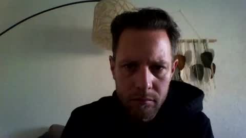 jojo19844 online show from 05-04-26, 05:03