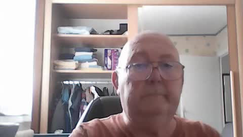 Snapshot of jojo60000529566 chatting on 06-15-26, 11:23 jojo60000529566 online show from 06-15-26, 11:23