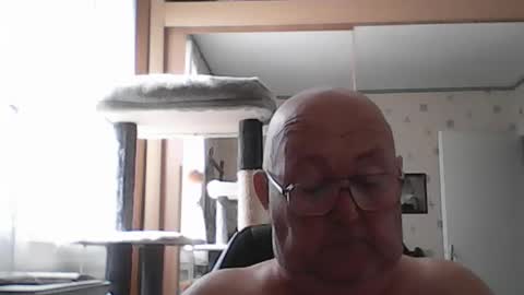Snapshot of jojo60000529566 chatting on 08-03-26, 09:04 jojo60000529566 online show from 08-03-26, 09:04