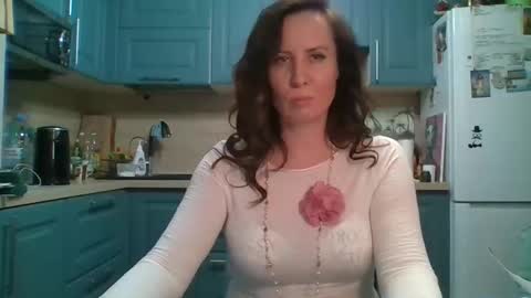 you can call me my Queen online show from 05-31-26, 09:16