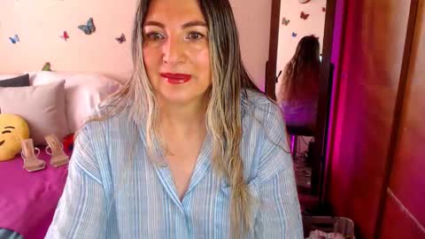 Jolie Mature online show from 03-23-26, 10:03