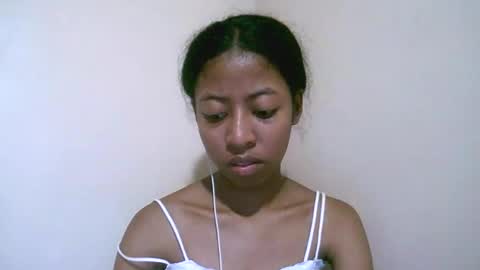 joliekah27 online show from 05-06-26, 01:49