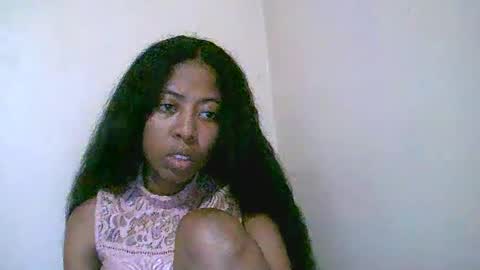 joliekah27 online show from 05-09-26, 08:19
