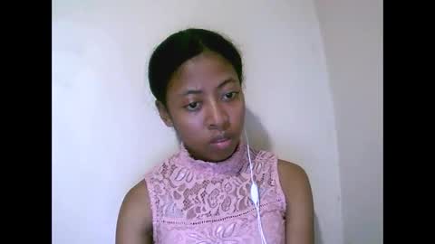 joliekah27 online show from 05-21-26, 09:33