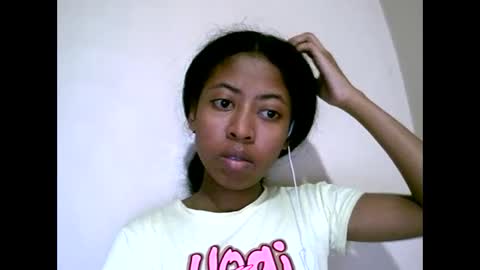joliekah27 online show from 05-26-26, 09:33