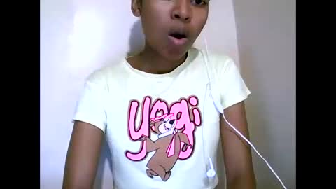 joliekah27 online show from 05-27-26, 08:00