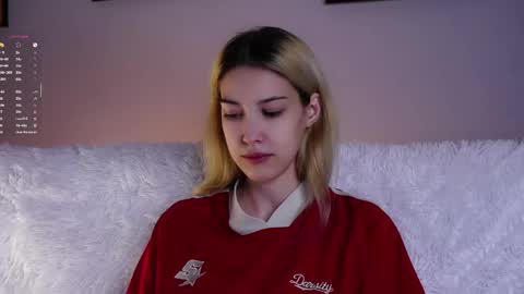 Viola online show from 05-15-26, 01:51