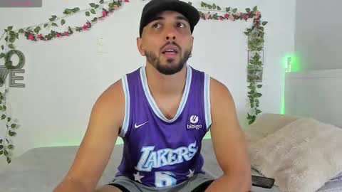 Jon online show from 11-05-25, 04:18