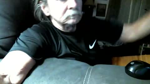 Jonelvis123456 online show from 04-15-26, 08:54