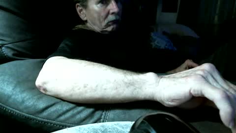Jonelvis123456 online show from 04-18-26, 08:29