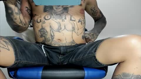 Snapshot of jordan33blake chatting on 11-04-25, 02:32 jordan33blake online show from 11-04-25, 02:32