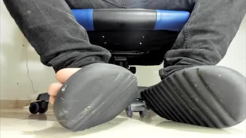 Snapshot of jordan33blake chatting on 11-17-25, 01:00 jordan33blake online show from 11-17-25, 01:00