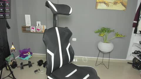 Snapshot of jordanrossie chatting on 04-01-26, 08:39 JordanRossie online show from 04-01-26, 08:39