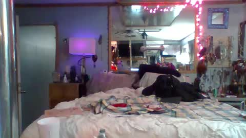 Joey  Amy online show from 02-19-26, 10:55