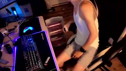 Josef online show from 07-20-26, 07:22