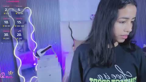 Snapshot of joselyn_tay chatting on 07-08-26, 12:31 Joselyn online show from 07-08-26, 12:31