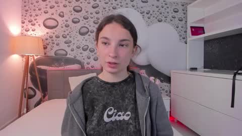 Josephine online show from 05-18-26, 12:11