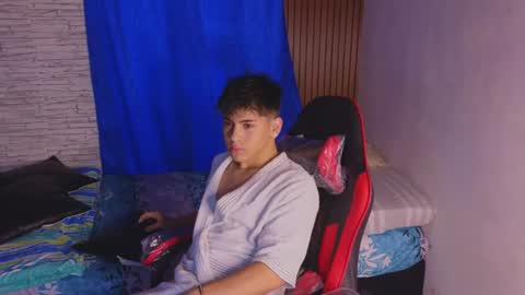 Snapshot of josethariaz25 chatting on 07-11-26, 11:35 JOSETH ARIAZ online show from 07-11-26, 11:35