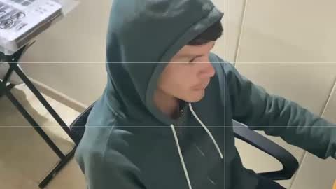 Nicolas online show from 03-25-26, 10:32