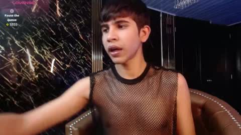 joshua_saenz_ online show from 05-05-26, 03:14