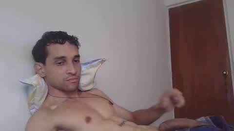 Snapshot of jovenvergonguapo09 chatting on 03-30-26, 02:40 Van Helsing online show from 03-30-26, 02:40