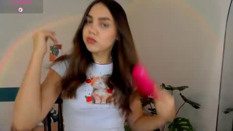 Snapshot of joyandlove chatting on 06-19-26, 06:01 Ti online show from 06-19-26, 06:01