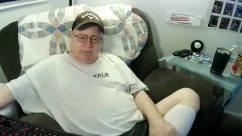 Snapshot of jpmel99 chatting on 07-18-26, 10:57 jpmel99 online show from 07-18-26, 10:57