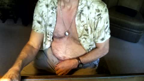 Snapshot of jt335577 chatting on 06-18-26, 08:35 jt335577 online show from 06-18-26, 08:35