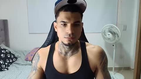 juan_gomez_1 online show from 01-08-26, 05:15