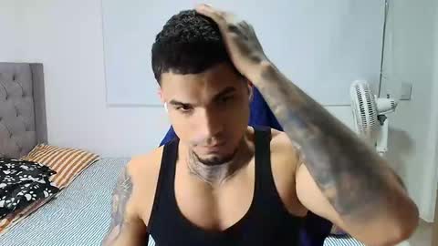 juan_gomez_1 online show from 01-12-26, 09:14