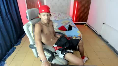 Snapshot of juan_mhata chatting on 06-20-26, 12:14 Juan Mhata online show from 06-20-26, 12:14