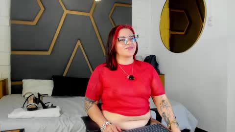 Juana Valkiria online show from 05-30-26, 04:09