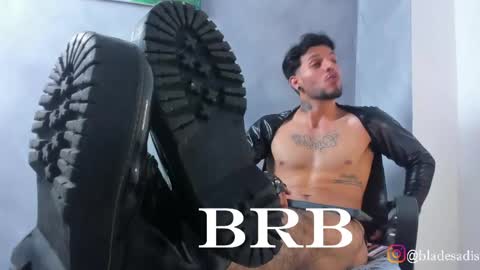 Juan Esteban online show from 05-24-26, 11:26